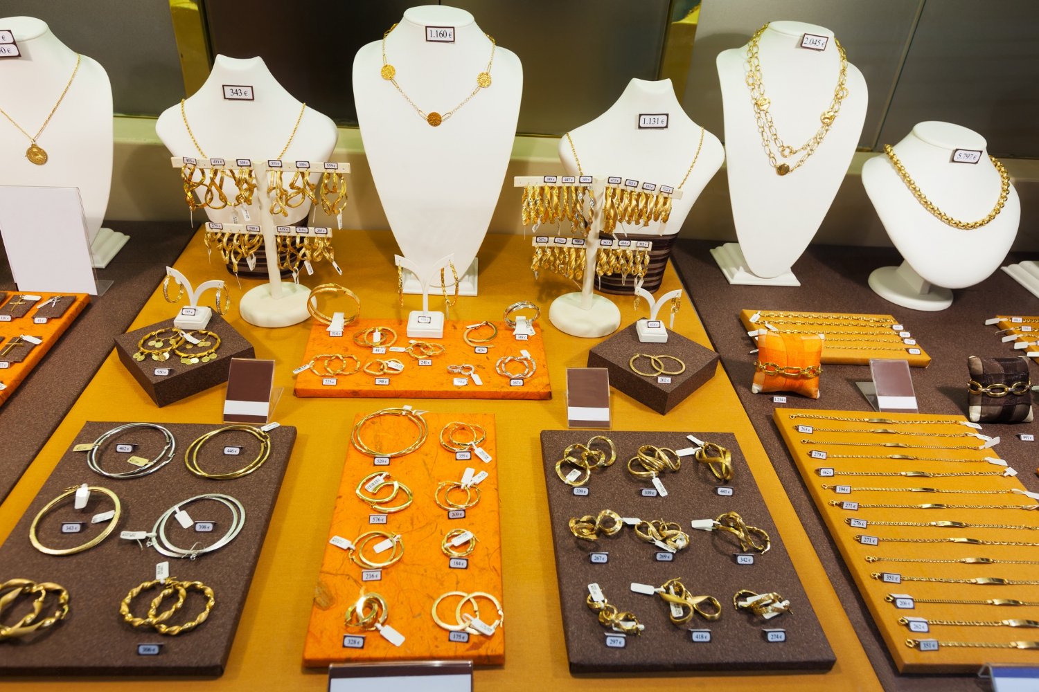 Art of Jewelry Display